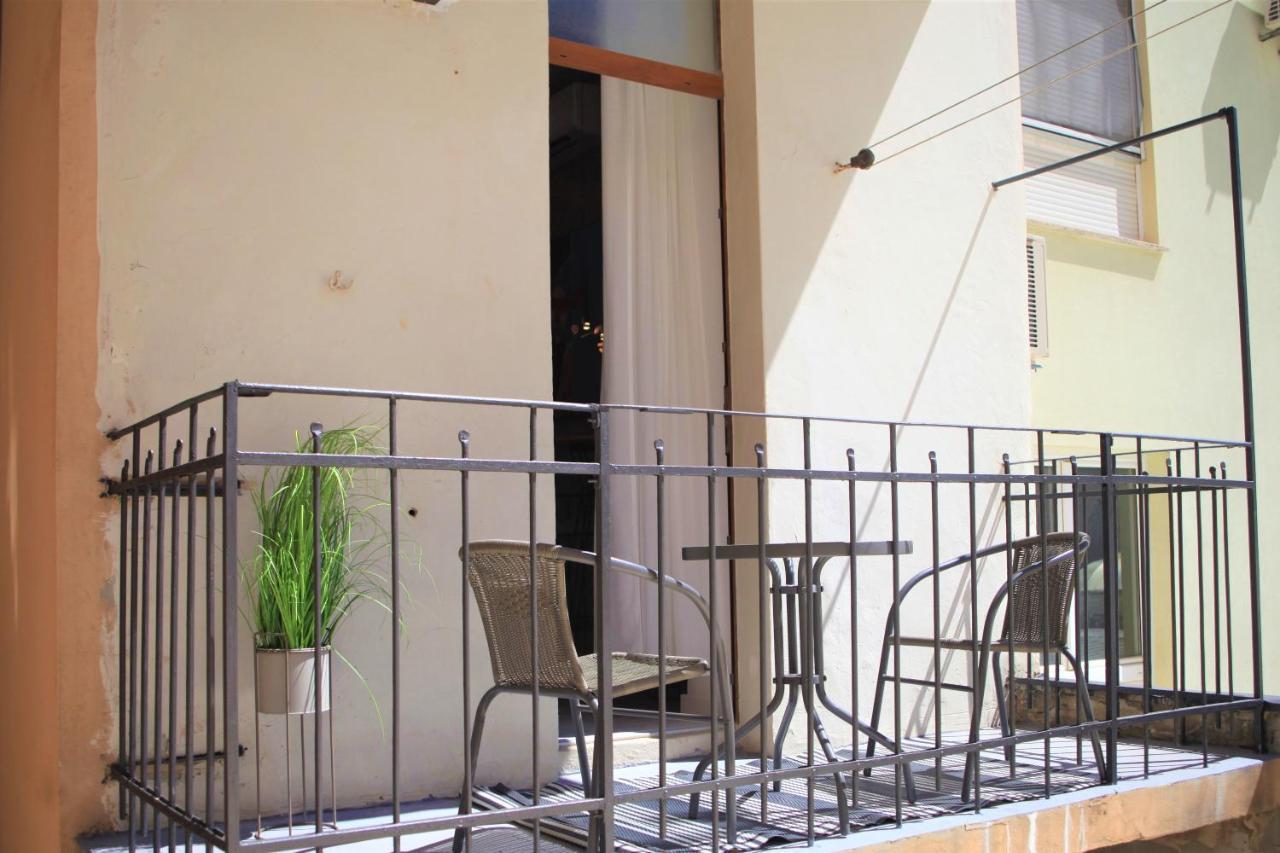 Hedone City Luxury Apartments With Free Parking Pula Luaran gambar